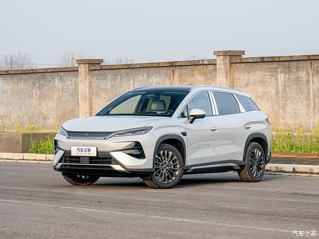 实车亮相！配备激光雷达/纯电续航710km 比亚迪宋Ultra EV来了