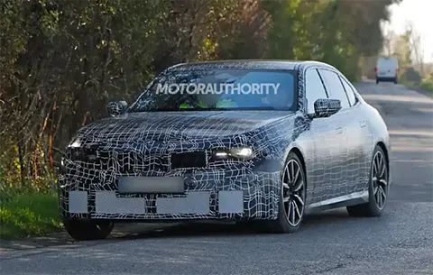 宝马新一代3系旅行版 延续燃油/电动双动力策略